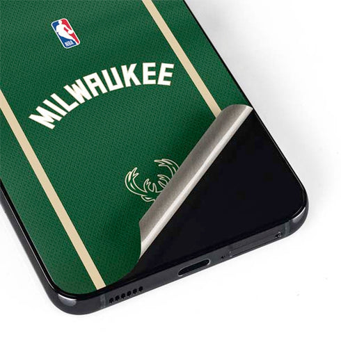 NBA Milwaukee Bucks Jersey Galaxy S22 Skin